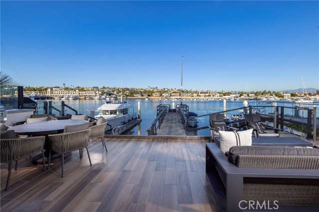 Property photo of 704 Via Lido Nord