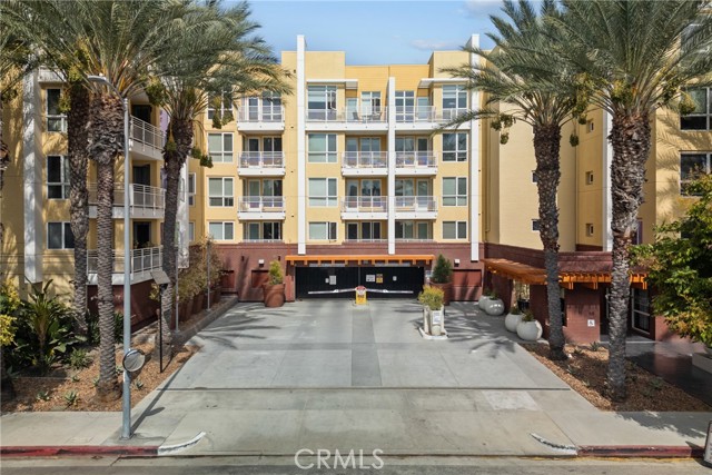 Property photo of 21301 Erwin ST