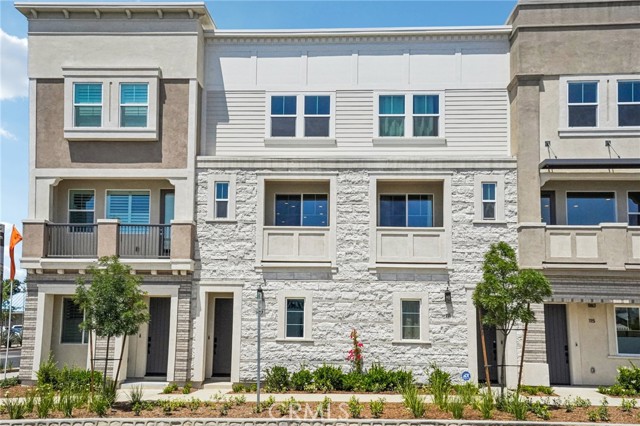 Photo of 111 N First Av