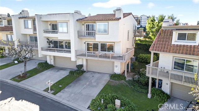 Property photo of 25 Hilltop CR