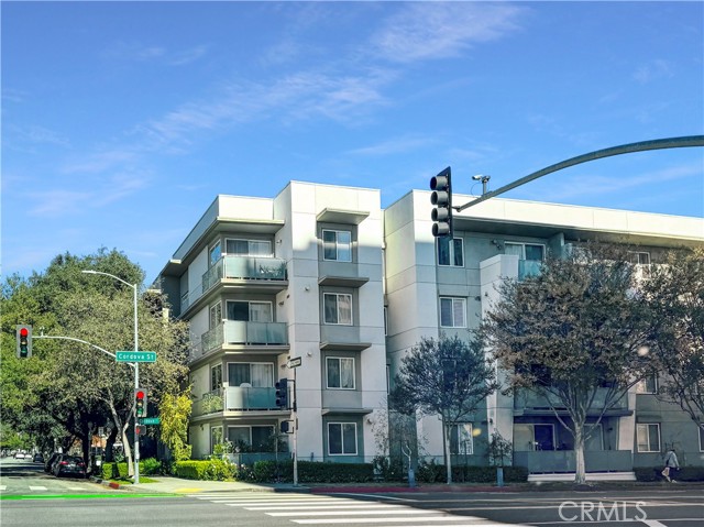 Property photo of 160 S Hudson