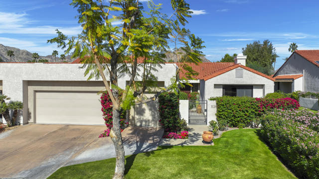 Property photo of 78126 Calle Norte