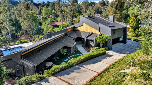 Property photo of 9752 Rangeview