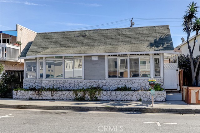 Property photo of 718 Hermosa AV
