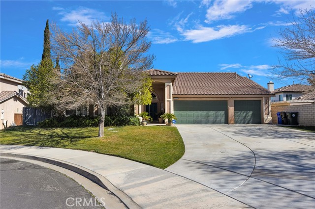 Property photo of 14819 Grasshopper CT