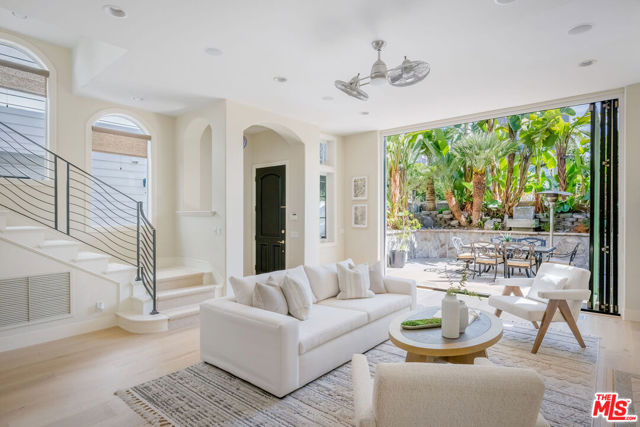 Property photo of 707 Jasmine AV