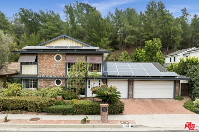 Property photo of 2528 La Condesa DR