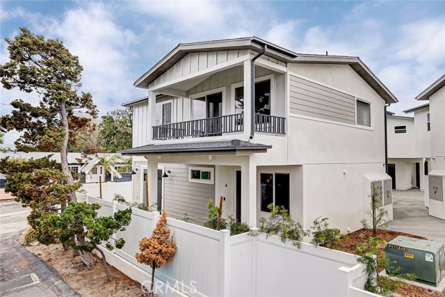 Property photo of 26016 Oak ST