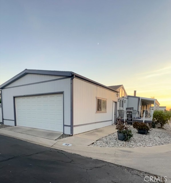 Property photo of 5200 Irvine BL