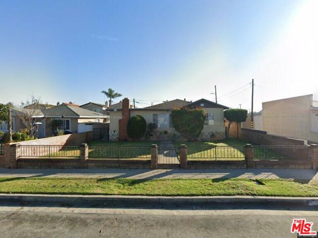 Property photo of 14614 Firmona AV