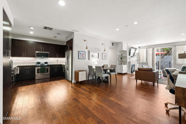 Property photo of 10878 Bloomfield ST