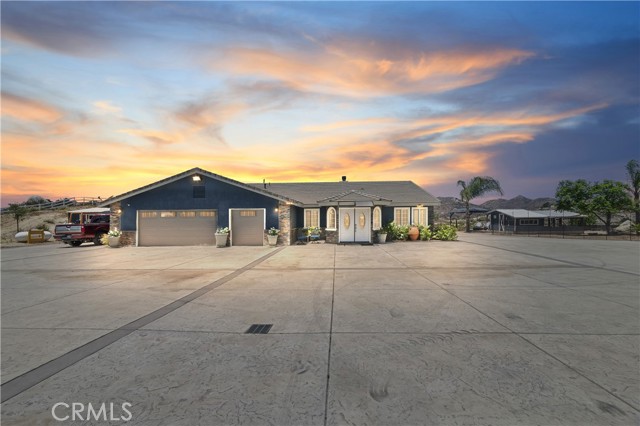 Property photo of 38995 Maiz LN