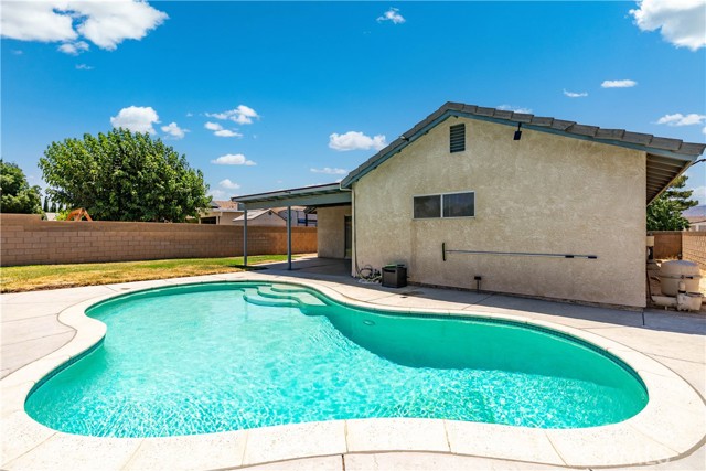 Property photo of 3557 W Avenue J14