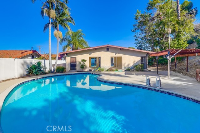 Property photo of 27909 Alaflora DR
