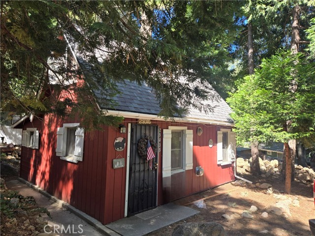 Property photo of 25035 Moon DR