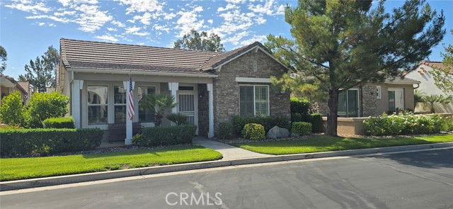 Property photo of 240 Glenview LN