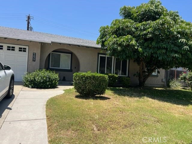 Property photo of 9827 Estacia CT
