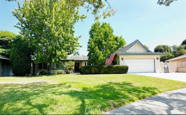 Property photo of 1655 Valley LN