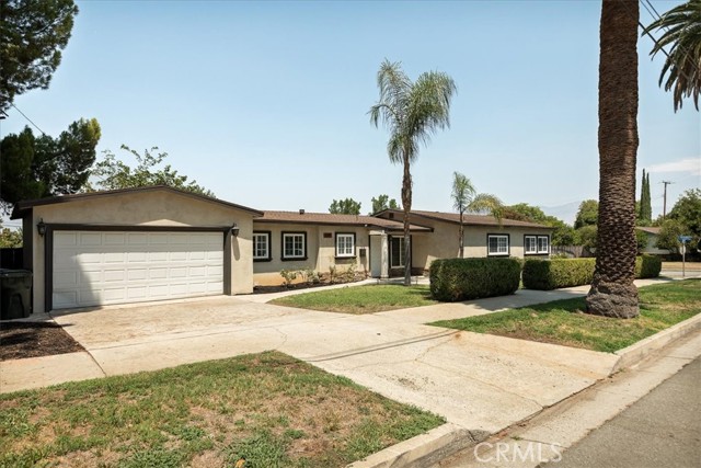 Property photo of 1110 W Cypress AV