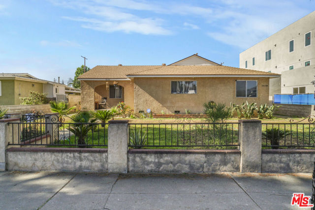 Property photo of 16130 Devonshire ST