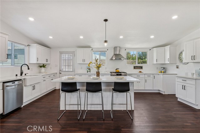 Property photo of 456 N Begonia AV