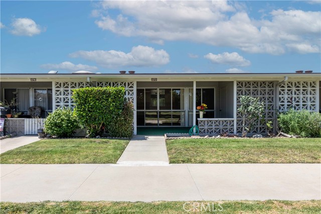 Property photo of 13741 Annandale