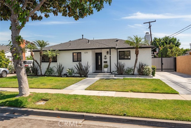 Property photo of 6210 E Fairbrook ST
