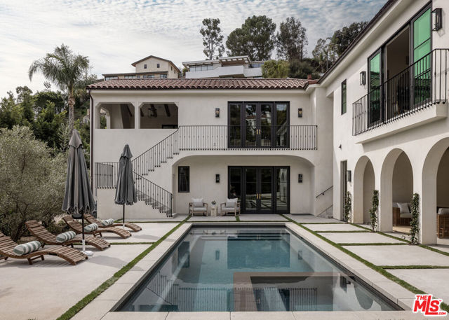 Property photo of 8185 Hollywood BL