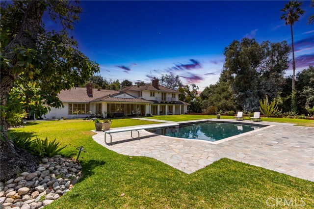 Property photo of 1403 Pasqualito DR