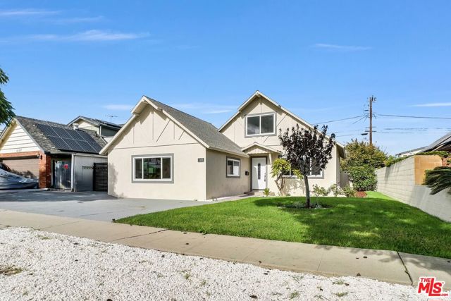 Property photo of 1101 W 185th ST