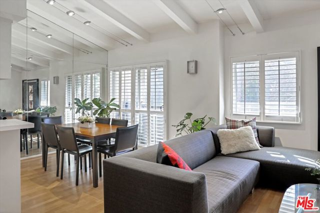 Property photo of 2700 E Cahuenga BL