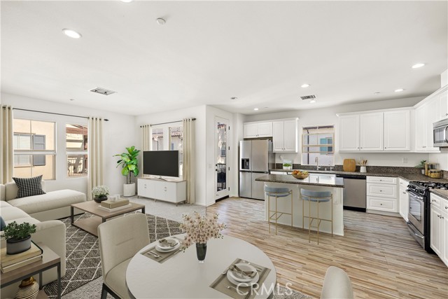 Property photo of 522 S Melrose