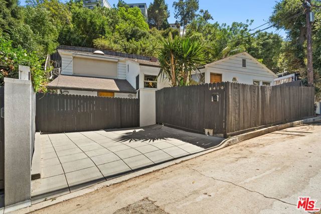 Property photo of 8410 Kirkwood DR
