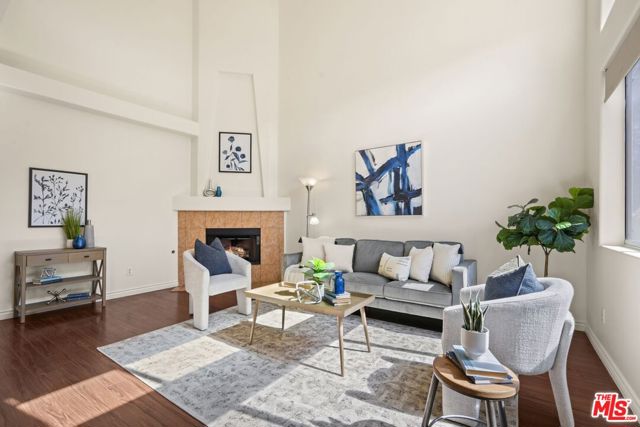 Property photo of 10924 Bloomfield ST
