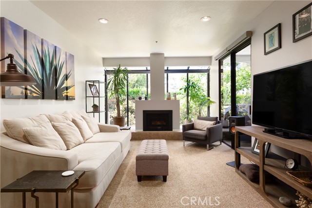 Property photo of 270 Cagney LN