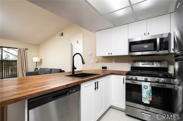 Property photo of 1309 W Mission BL