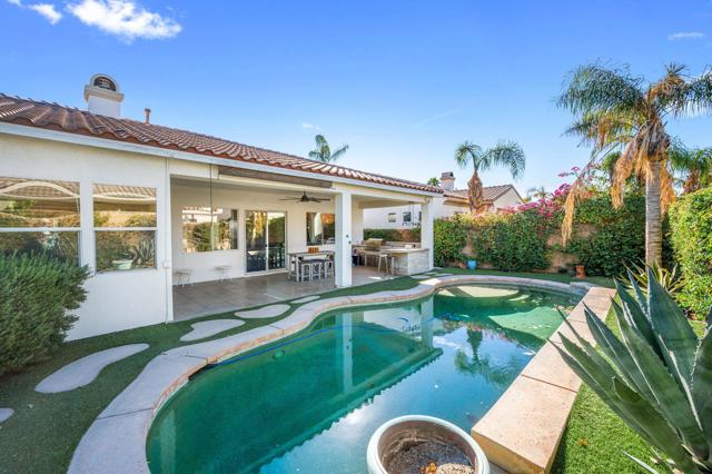 Property photo of 44875 Via Catalina
