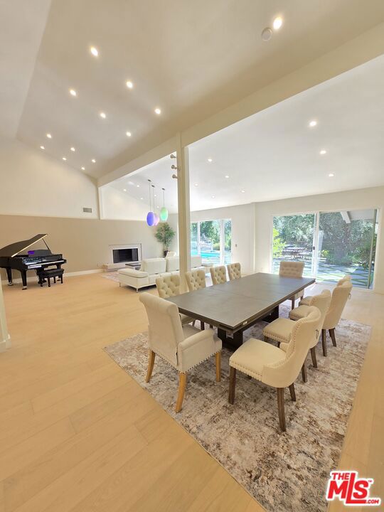Property photo of 16544 Park Lane CR