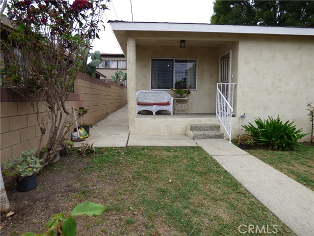 Property photo of 630 W Santa Cruz ST