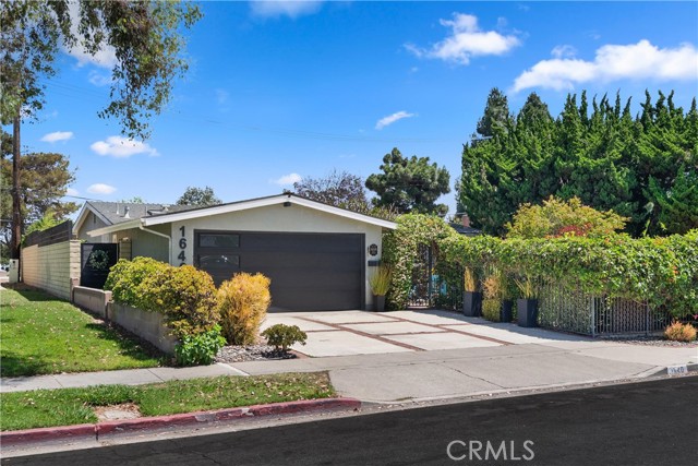 Property photo of 1640 Corsica PL