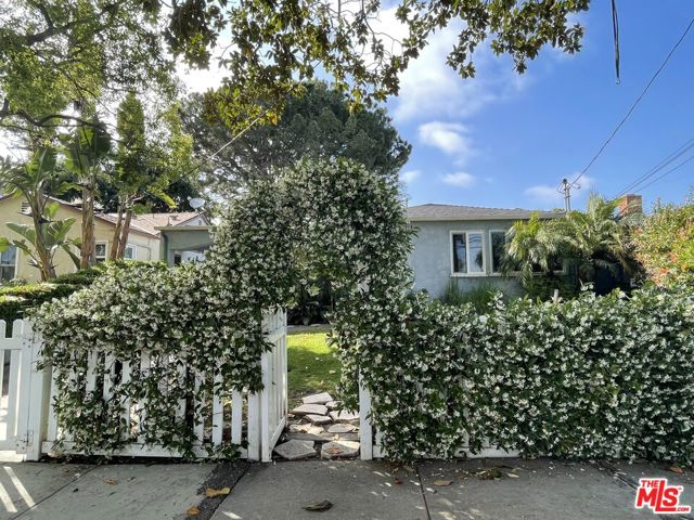 Property photo of 11419 Charnock RD