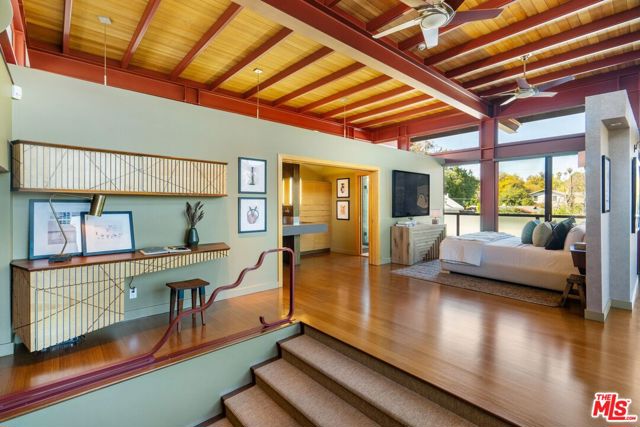 Property photo of 1104 Mission ST