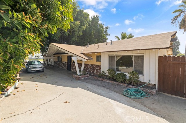 Property photo of 1700 Russell ST