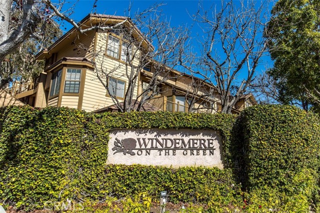 Property photo of 2567 Plaza Del Amo