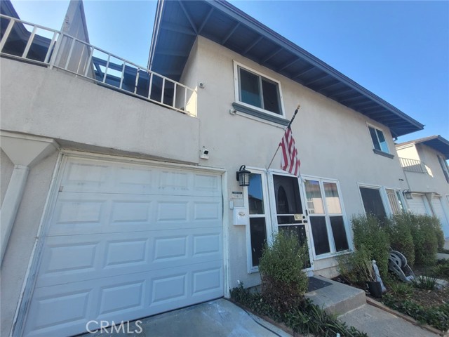 Property photo of 10415 Carlyle Ct