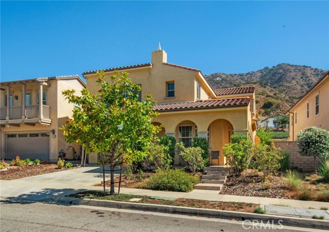 Property photo of 731 E Orange Blossom Way