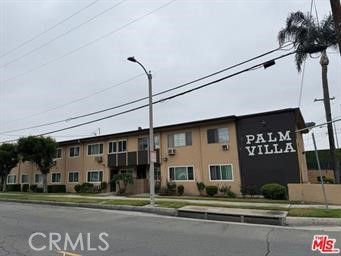 Property photo of 3060 Vineland AV