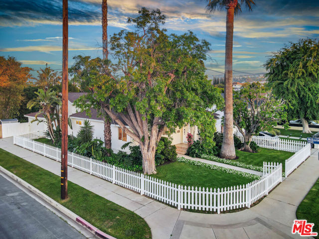 Photo of 4476 Calhoun Av