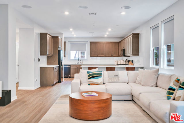 Property photo of 515 Daniel Freeman CR