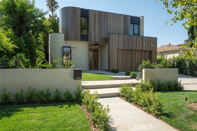 Property photo of 4939 Petit AV